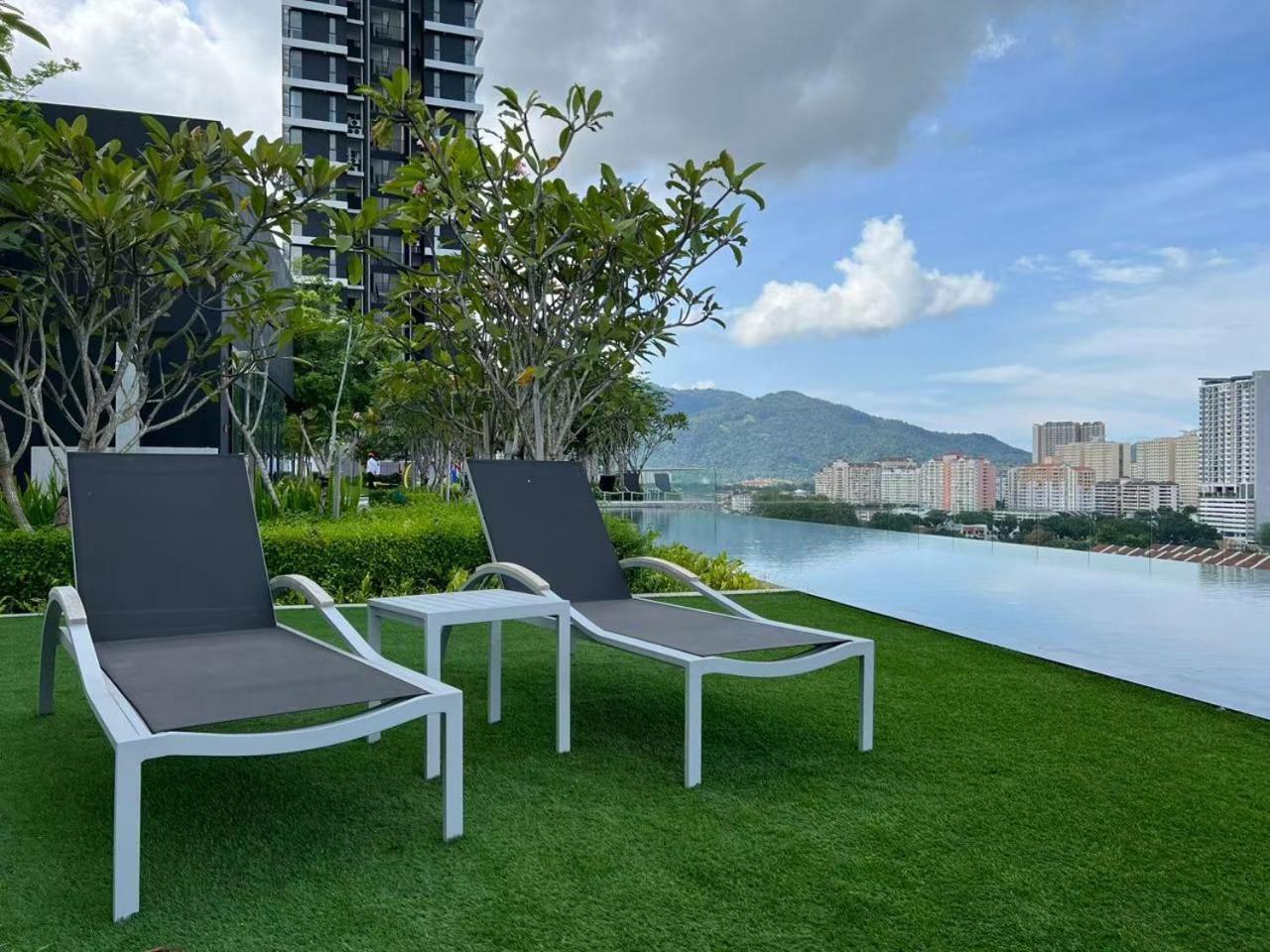 Urban Suites Two Or Three Bedroom Georgetown By Anc Jelutong Dış mekan fotoğraf